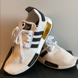 NMD_R1 “Metallic Gold”